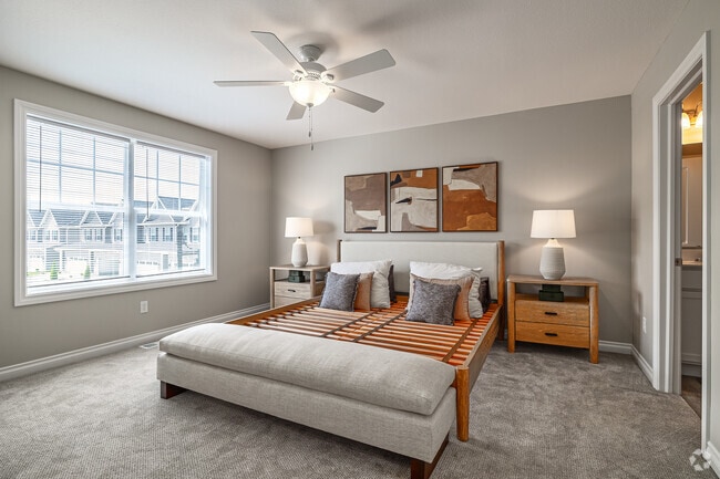 3BD, 2.5BA - 1600SF