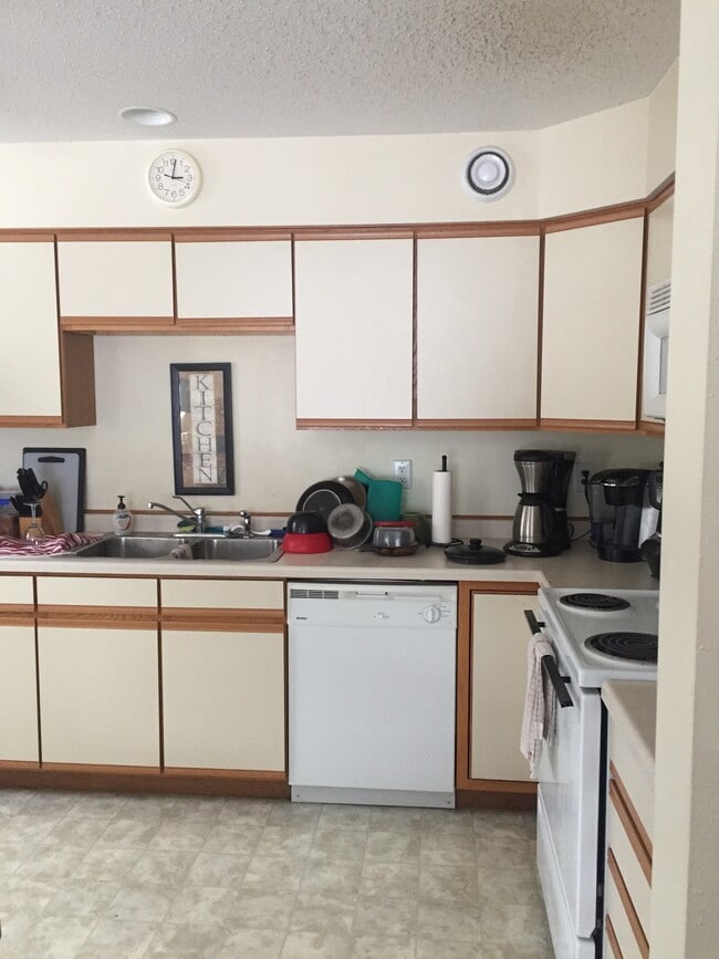 Photo - 2417 Vermilion Rd