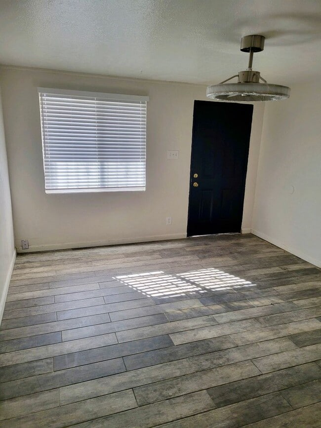 Photo - Beautiful 3 Bedroom Home Ready for immediate Move in!