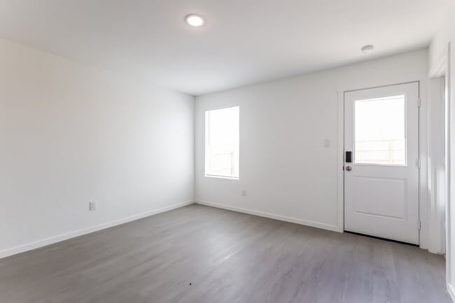 Photo - 8022 Biggio Ln