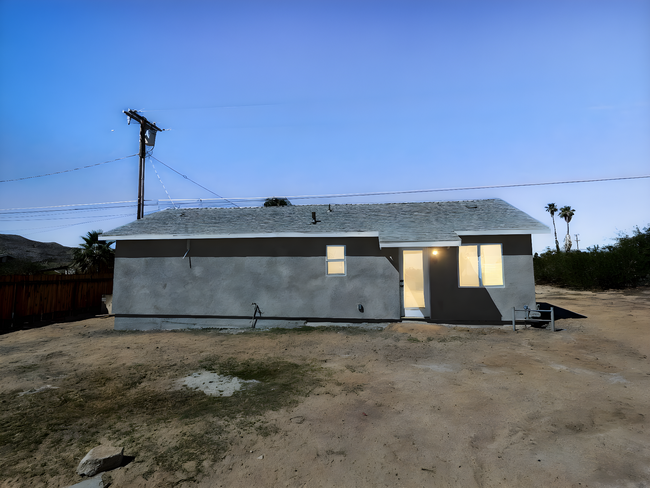 2 Bedroom 1 Bath Home - Large Lot - Close ... - 2 Bedroom 1 Bath Home - Large Lot - Close ...