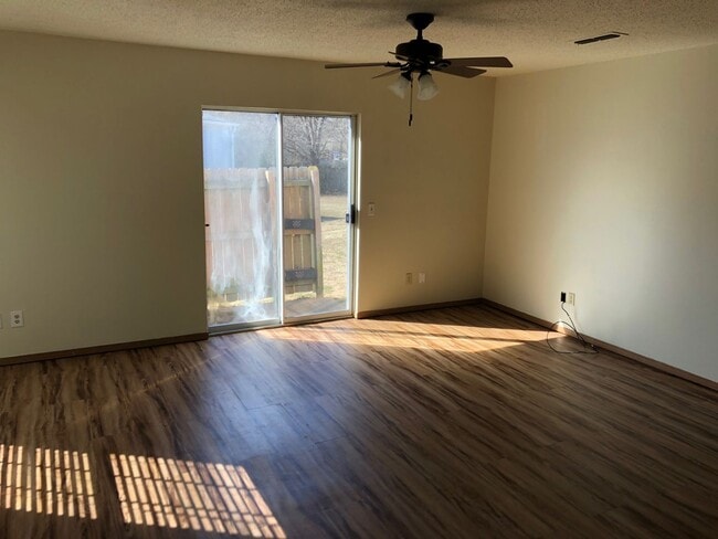 Photo - Duplex near bypass, campus, bus route