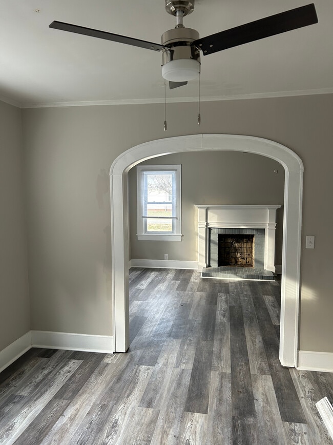 Photo - 1605 Hanover Rd