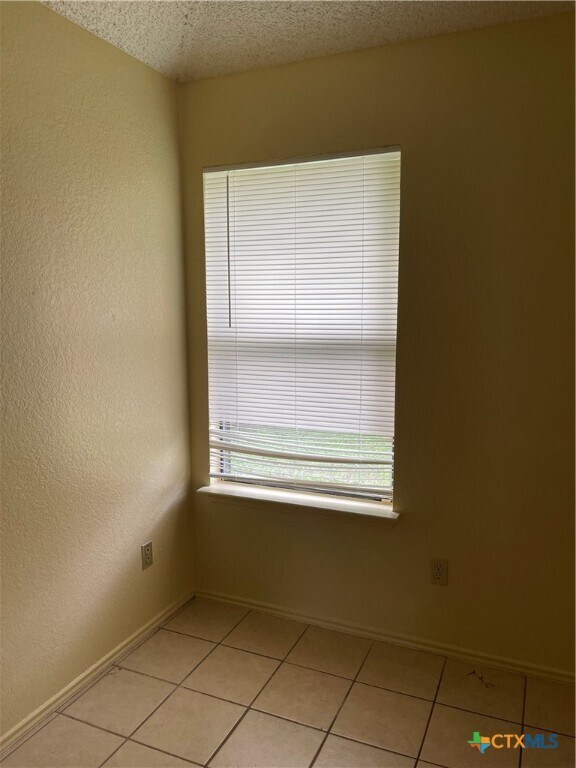 Photo - 2404 Bluebonnet Dr