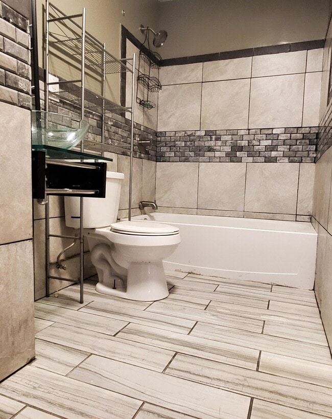 Photo - 817 Rockbridge St