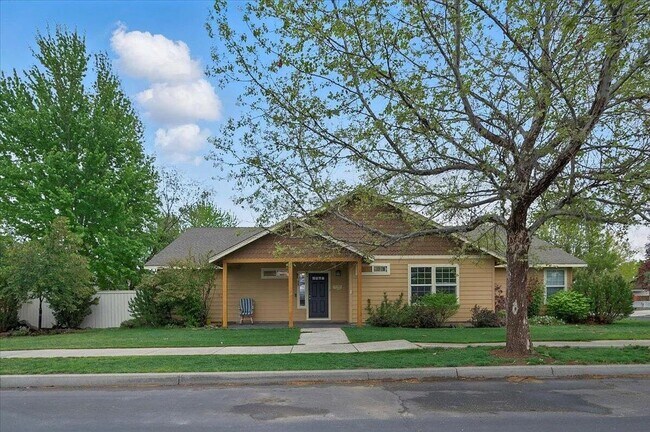 Photo - Sunny & Spacious 3BR/2BA Home with Fenced Yard