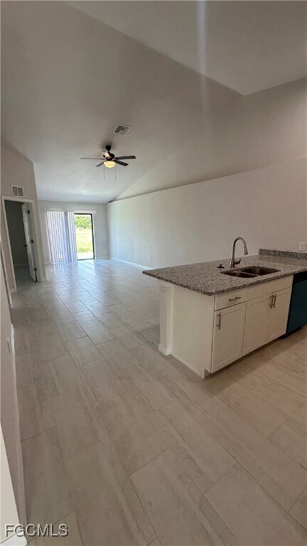 Photo - 608 SE 8th St