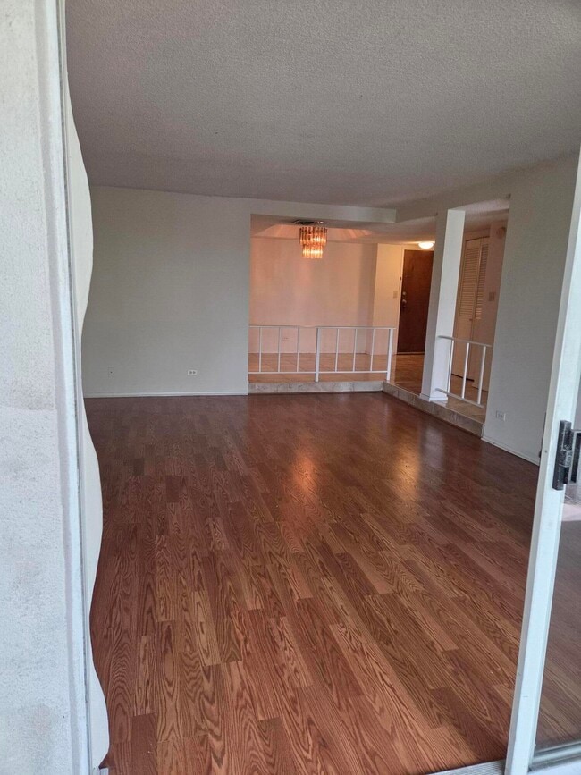 Photo - 3720 Inverrary Dr Unit 2b