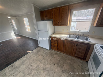 Building Photo - 24 Morton Ave