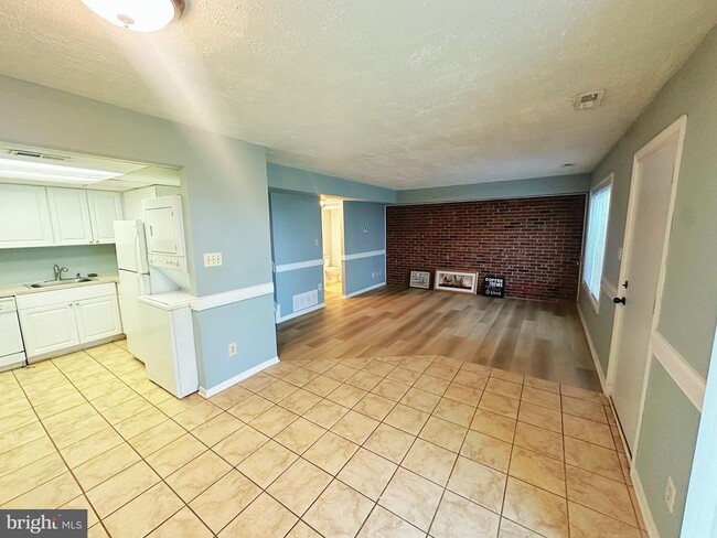 Photo - 807 Windstream Way Unit 807-C