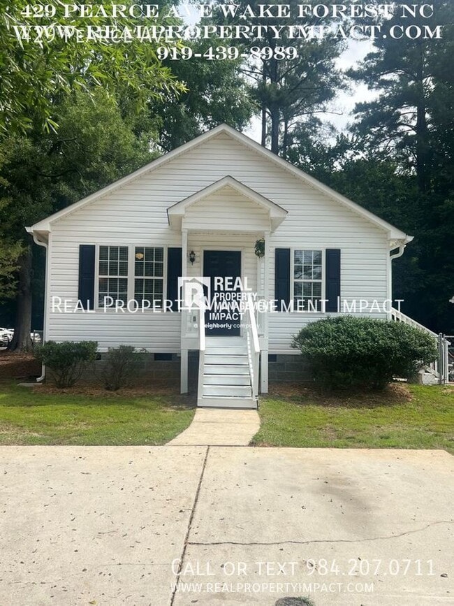 Photo - 429 Pearce Ave