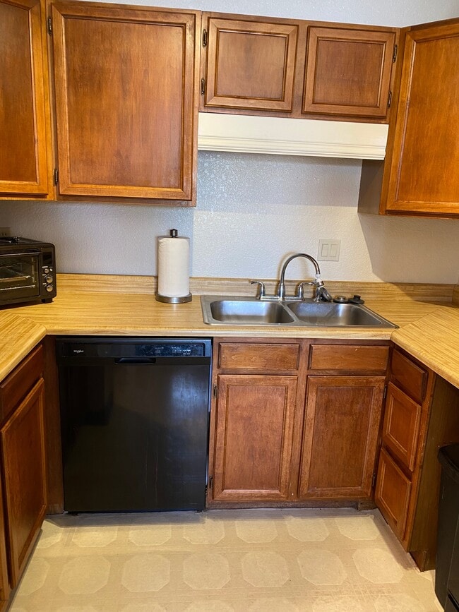Photo - 1520 Palmer Dr Unit #2