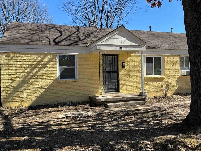 Building Photo - 844 LEON Pl Rental