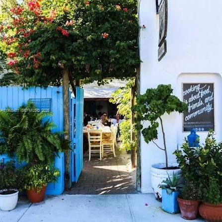 Photo - 231 NE 45th St Unit 231