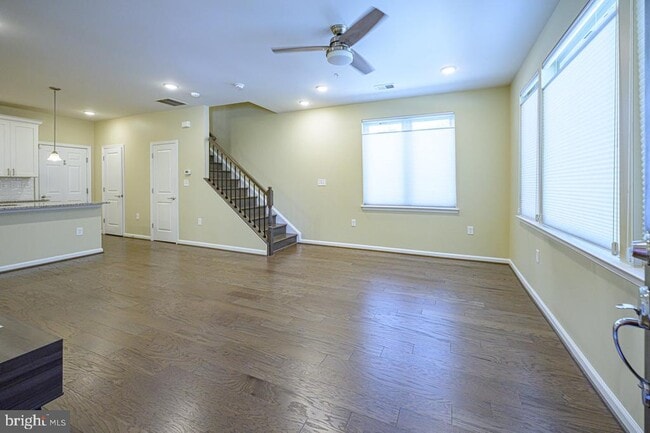 Building Photo - 5130 Cambria Wy