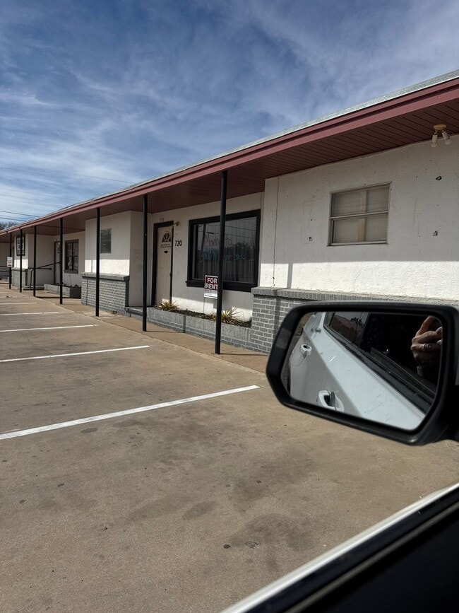 Photo - 720-724 E Tierra Blanca Rd