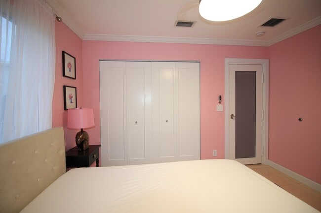 Photo - 1031 N 74th Terrace