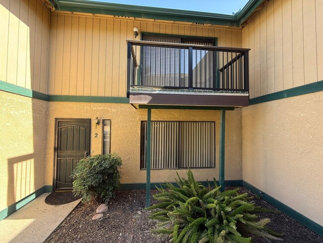 Building Photo - Furnished or UnFurnished Condo