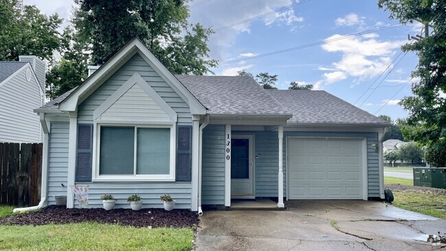 Building Photo - 1300 Debbs Ln Rental