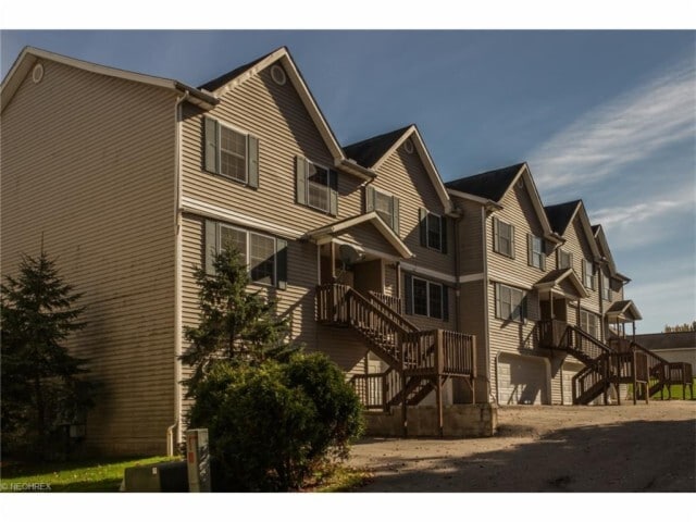 Building Photo - 8838 Stone Way NW Unit #1 Rental