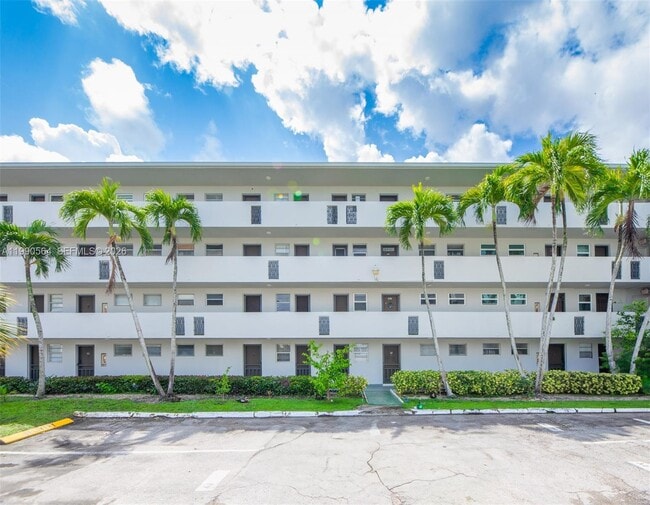 Photo - 1680 NE 191st St Unit 107-2