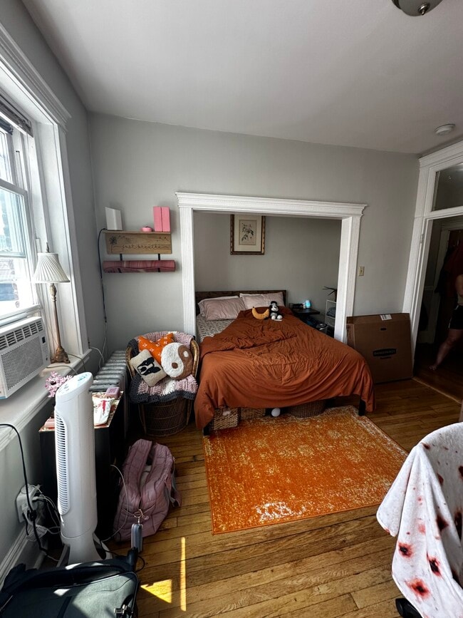 Photo - 142 Hemenway St