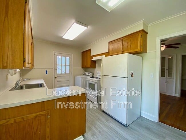 Photo - 2717 Fairfield Ave