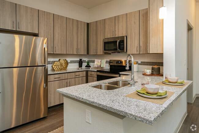 3BR, 2BA - 1,354SF