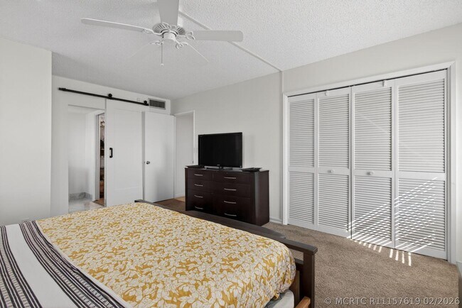 Photo - 3960 Oaks Clubhouse Dr