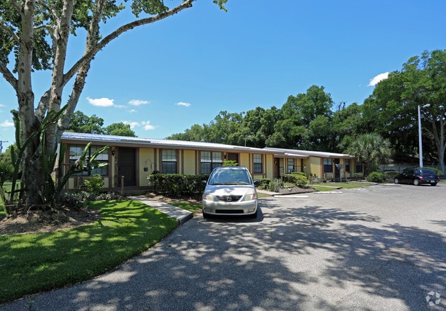 Photo - Grove Court Apartments