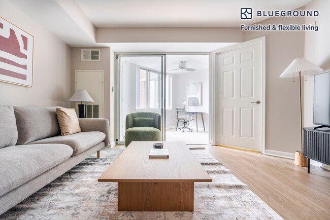 Building Photo - 450 Massachusetts Ave NW Rental