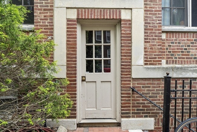 Photo - 21 Chauncy St Unit 3