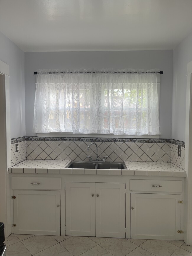 Photo - 3554 Arroyo Seco Ave