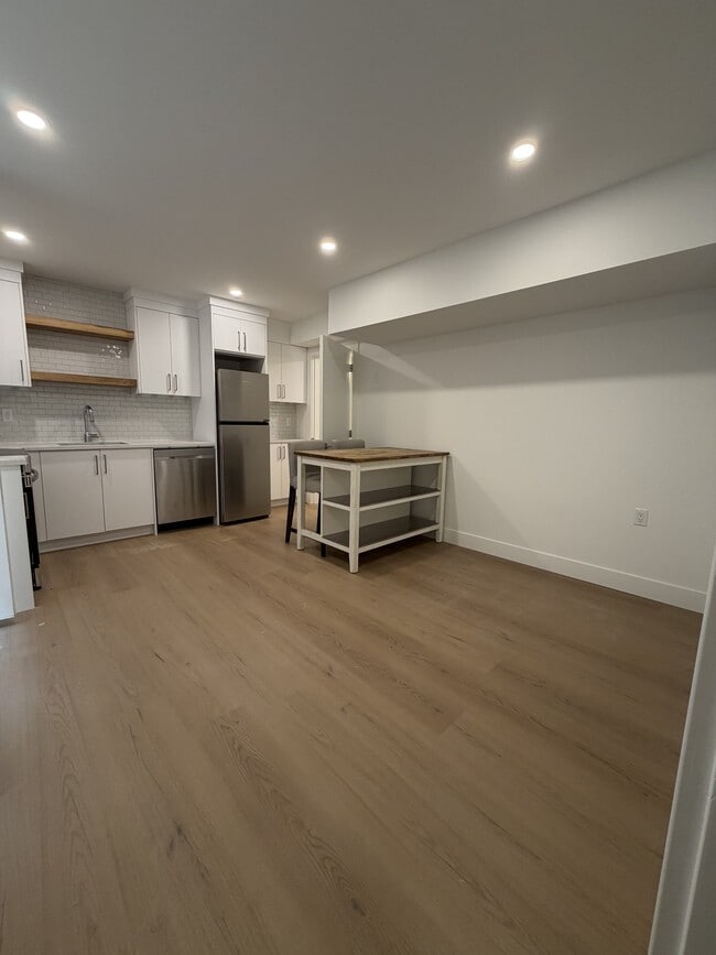 1631 Emerson Ct Unit 1