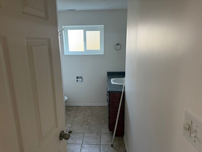 3507-3524 24 Ave