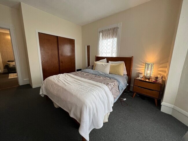 Photo - 60 Hichborn St Unit 1