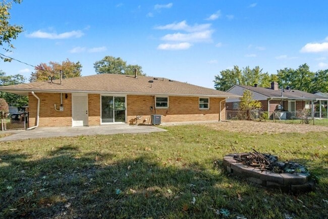 Photo - 83 Brookhaven Dr