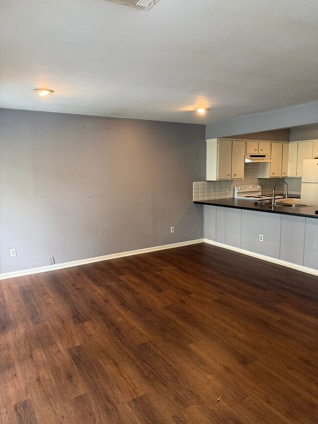 Photo - 126 Harbour Ln