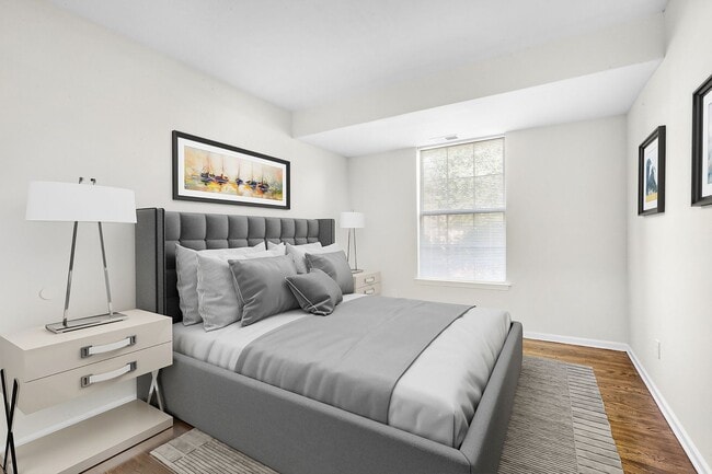 Photo - COLUMBIA COURT, LLC