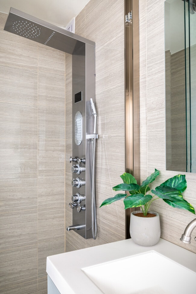 Photo - 123 S Munn Ave