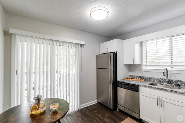 2BR, 2BA - B4 - 1,050SF - Kitchen