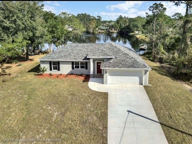 Building Photo - 5702 Lilac Rd Rental