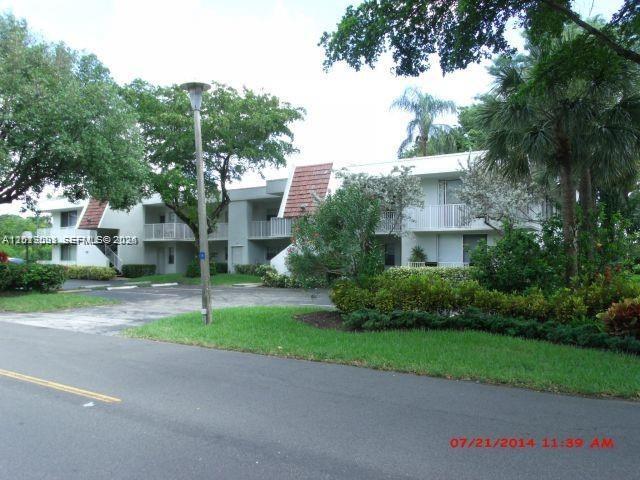 Building Photo - 3145 N Palm Aire Dr Unit 103