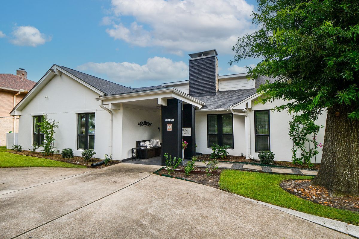 Photo - 5507 S Braeswood Blvd