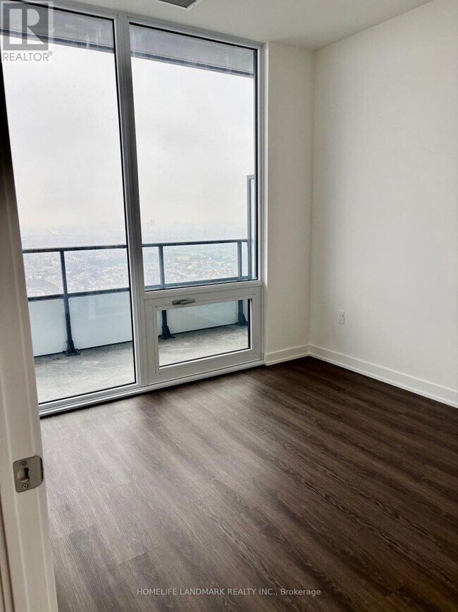 Photo - 448 Burnhamthorpe Rd W Unit 3201