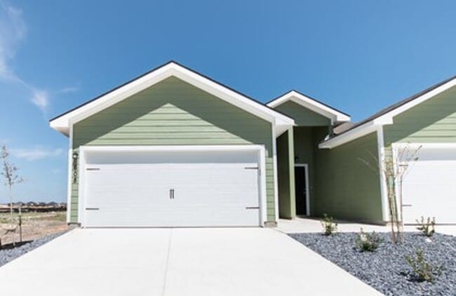 Photo - Luxury Duplex in Seguin! (Navarro ISD)