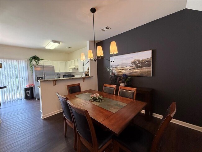 Photo - 1524 Cove Creek Cir
