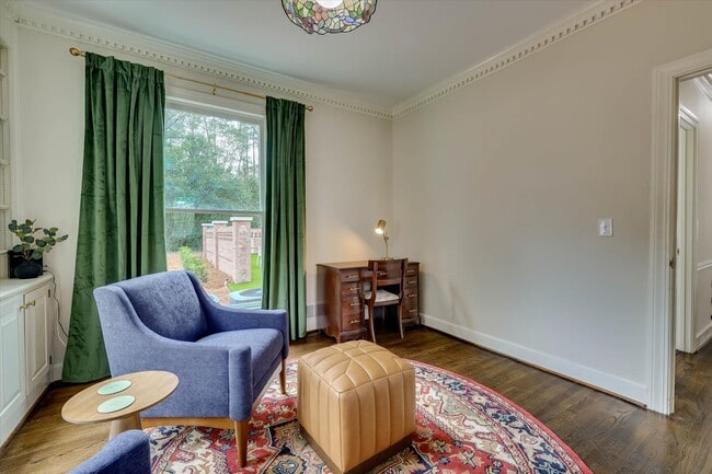 Photo - 2702 Downing St