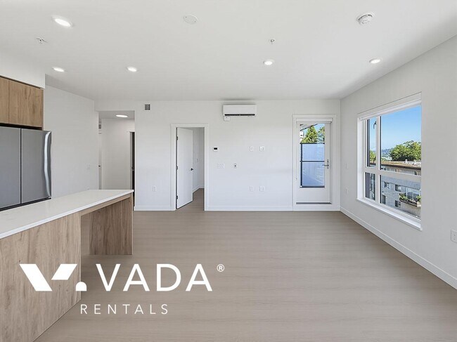 First &amp; Royal 2 BR APT Rental 202-82 First St New Westminster: VADA