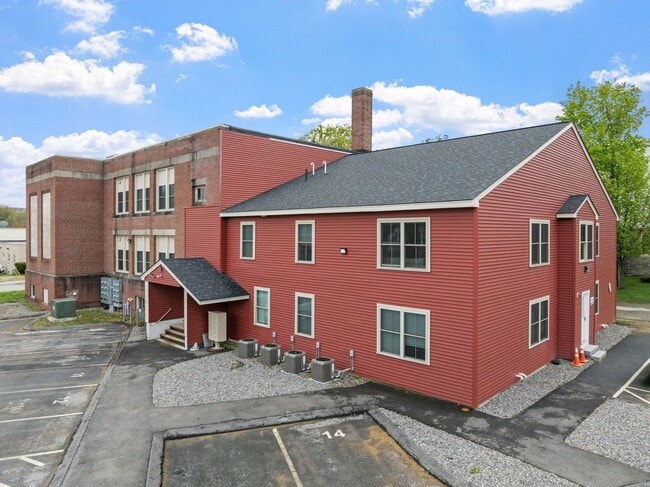Building Photo - 50 Church St Unit 3